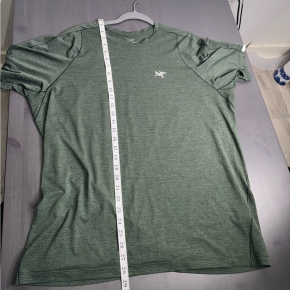 Arc'teryx Men's Green T-Shirt - Picture 7 of 7